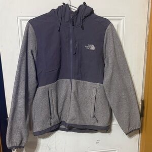The North Face Men's Two-Tone Gray Performance Jacket